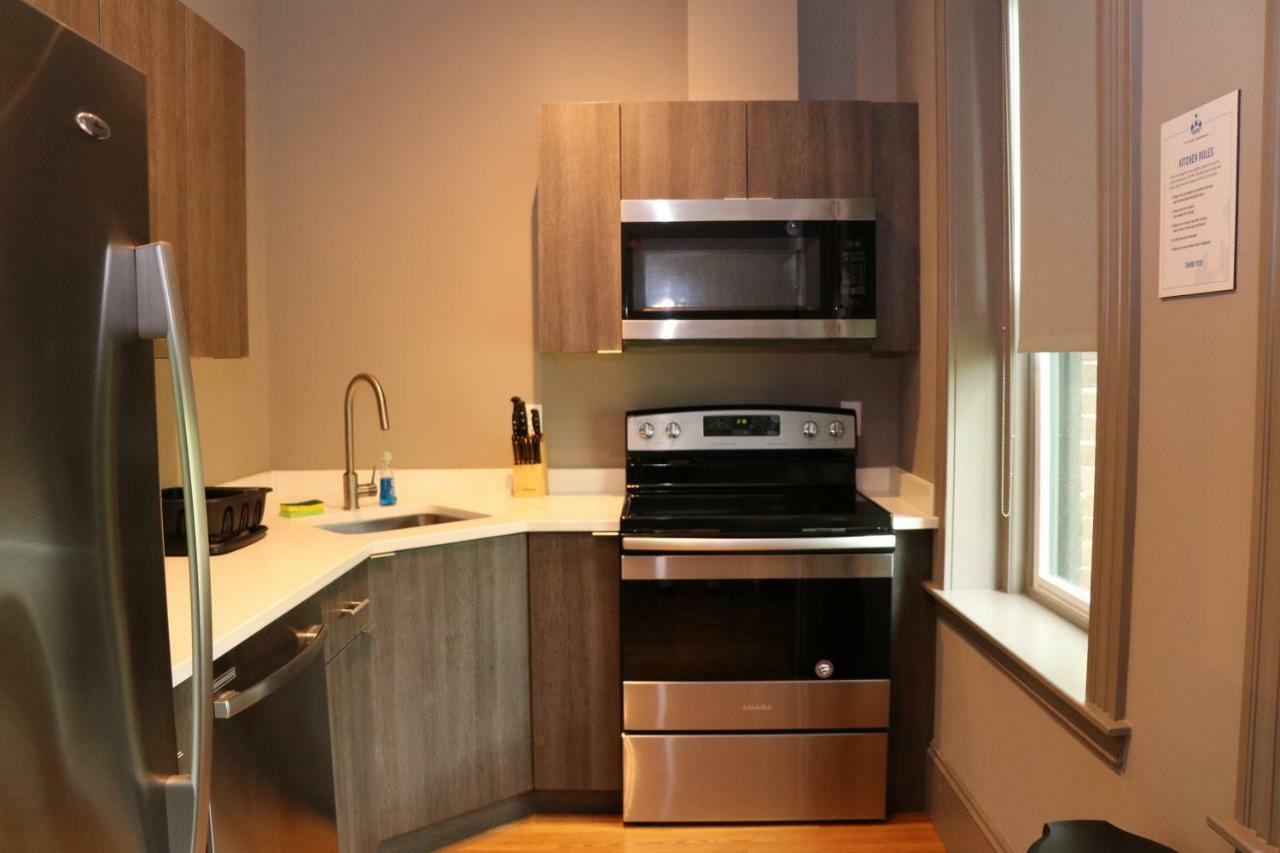 A Stylish Stay W/ A Queen Bed, Heated Floors.. #31 Brookline Zewnętrze zdjęcie